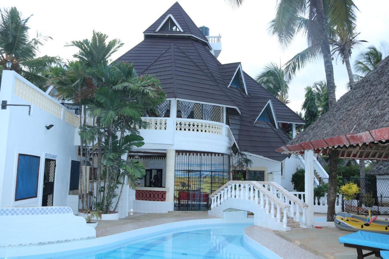 A Wonderful Beach Property In Diani Beach Kenya.A Dream Holiday Place. Момбаса Екстериор снимка